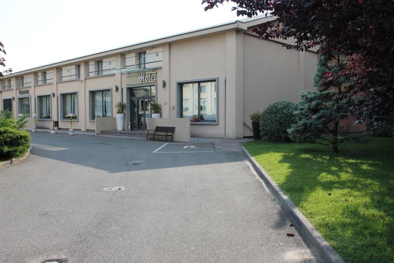 Mh Hotel Piacenza Fiera Екстер'єр фото
