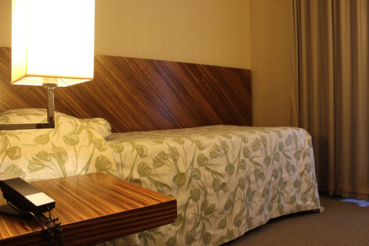Mh Hotel Piacenza Fiera Екстер'єр фото