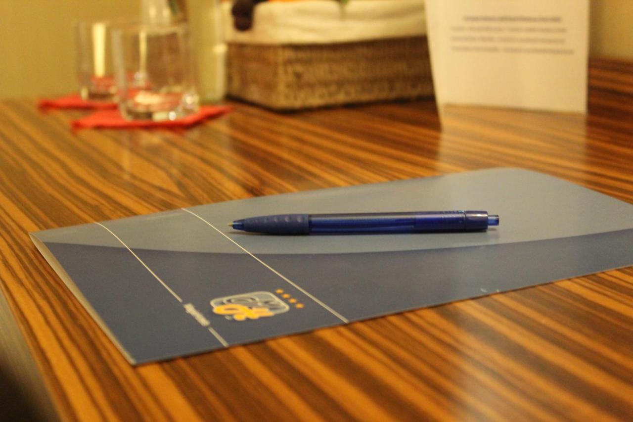 Mh Hotel Piacenza Fiera Екстер'єр фото