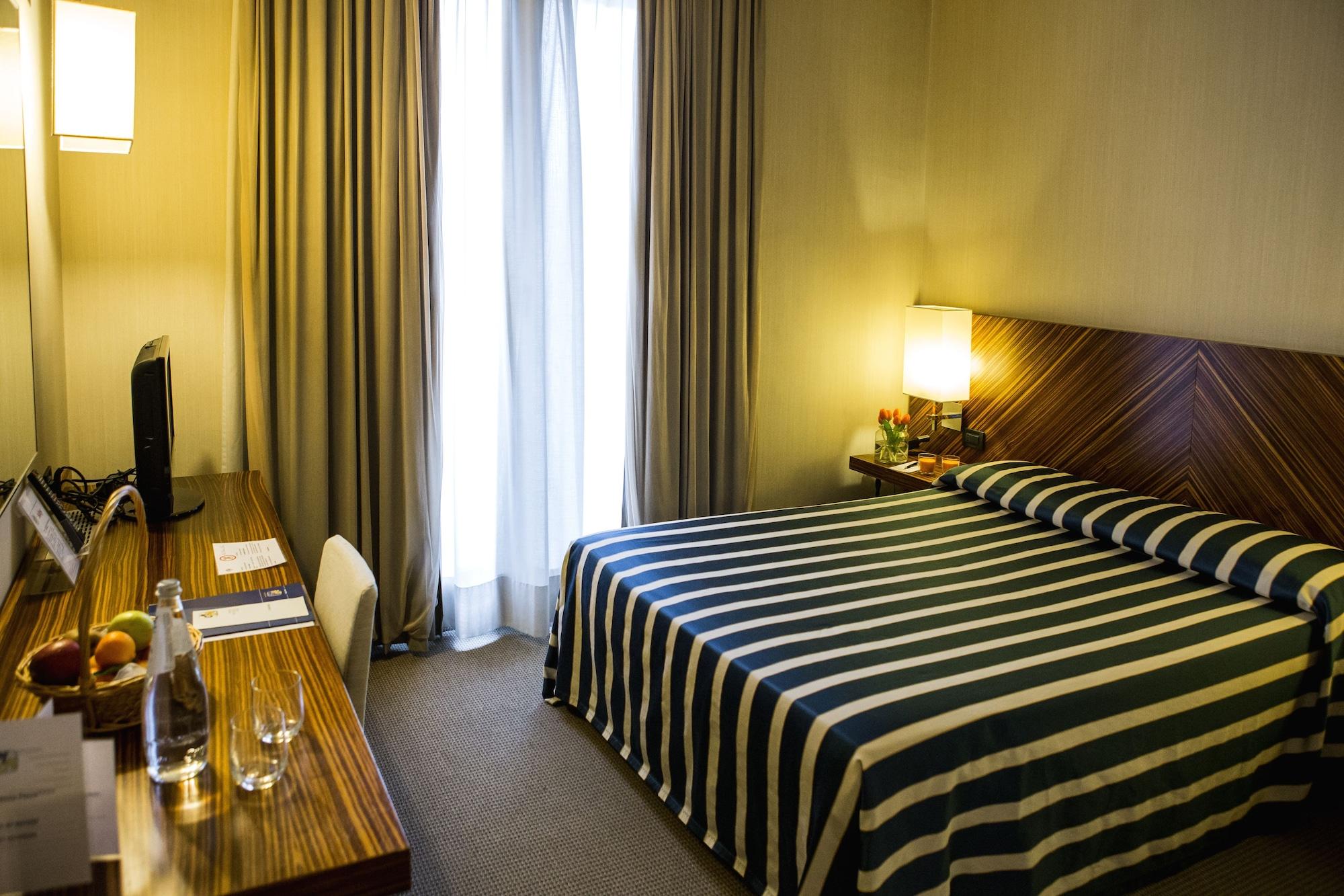 Mh Hotel Piacenza Fiera Екстер'єр фото