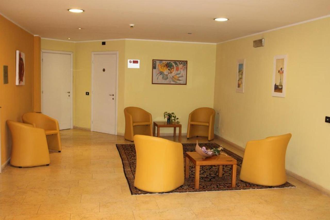 Mh Hotel Piacenza Fiera Екстер'єр фото