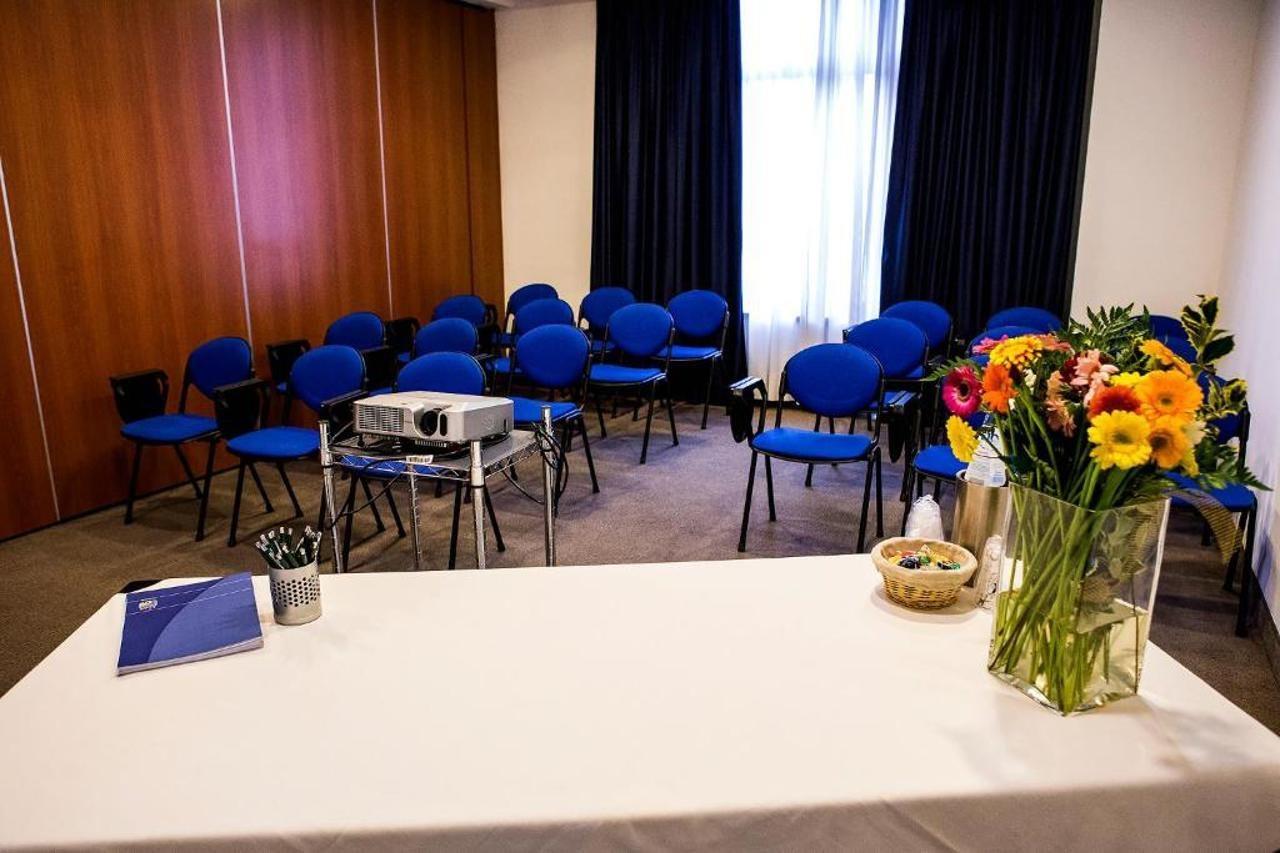 Mh Hotel Piacenza Fiera Екстер'єр фото