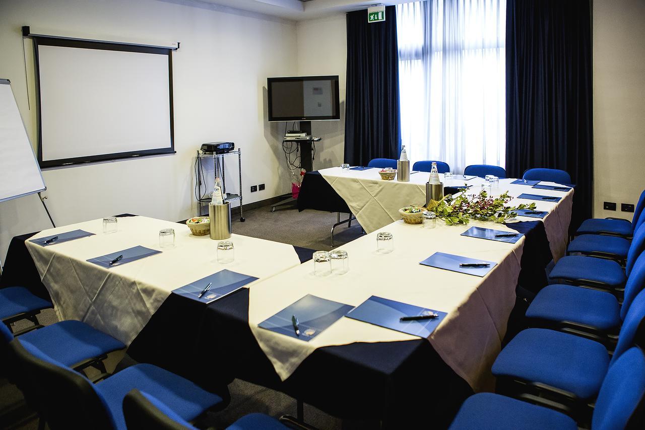 Mh Hotel Piacenza Fiera Екстер'єр фото